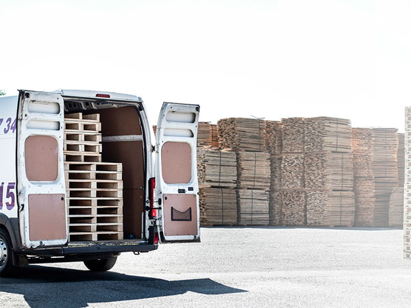 Operador logístic serveis de transport amb furgoneta